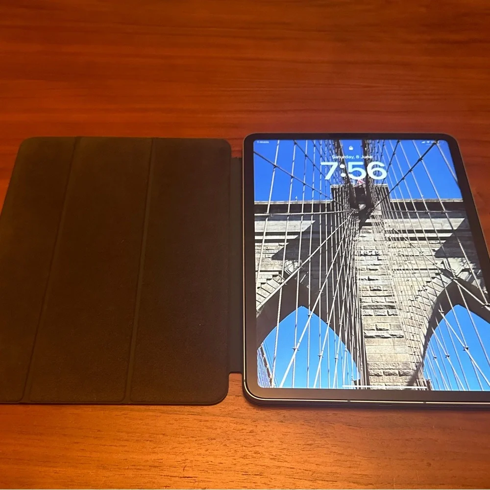 APPLE Smart Folio for iPad Pro 11-inch - Black